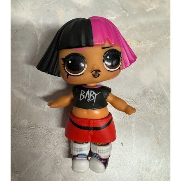 L.O.L. Surprise! Baby Doll Trio Set Collectible Figures With Outfits & Accessori - Picture 7 of 8